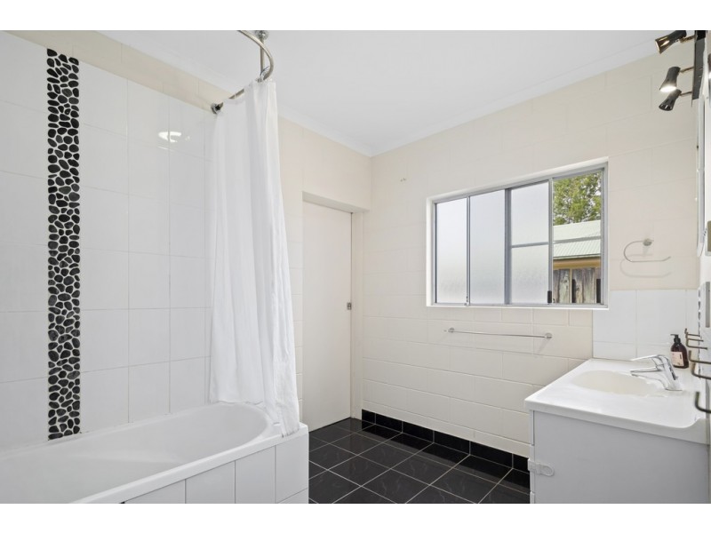 31 Hansen Drive, Proserpine QLD 4800