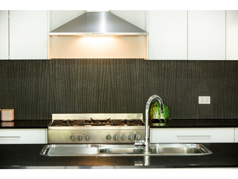 10 Remington Close, Mount Marlow QLD 4800