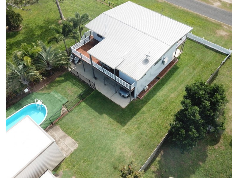 74 Bundesen Avenue, Midge Point QLD 4799