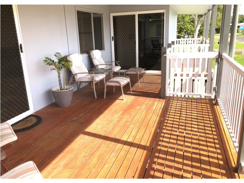 74 Bundesen Avenue, Midge Point QLD 4799