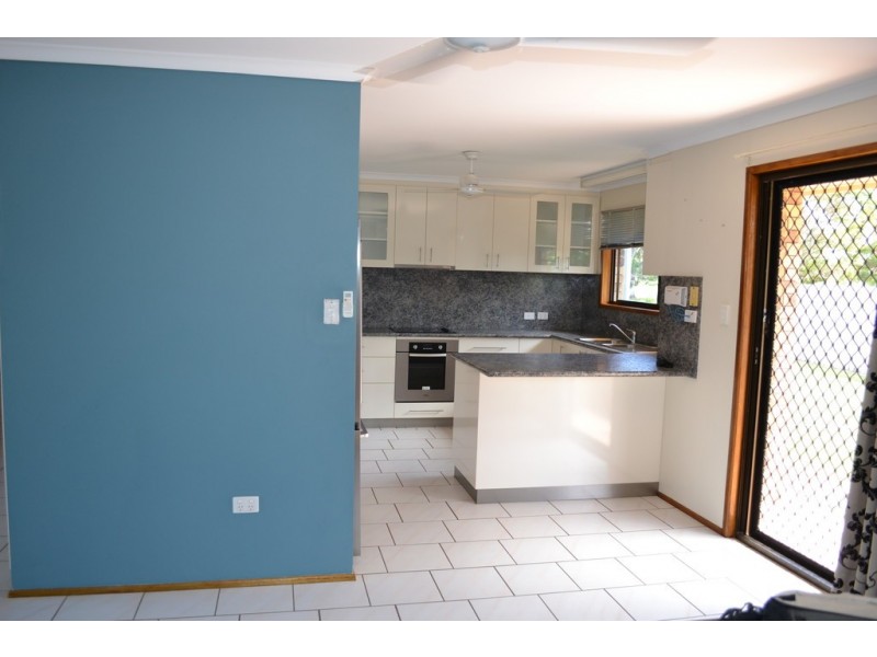 35 Bundesen Avenue, Midge Point QLD 4799