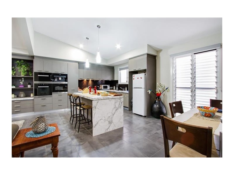 7 Pearl Street, Cannonvale QLD 4802