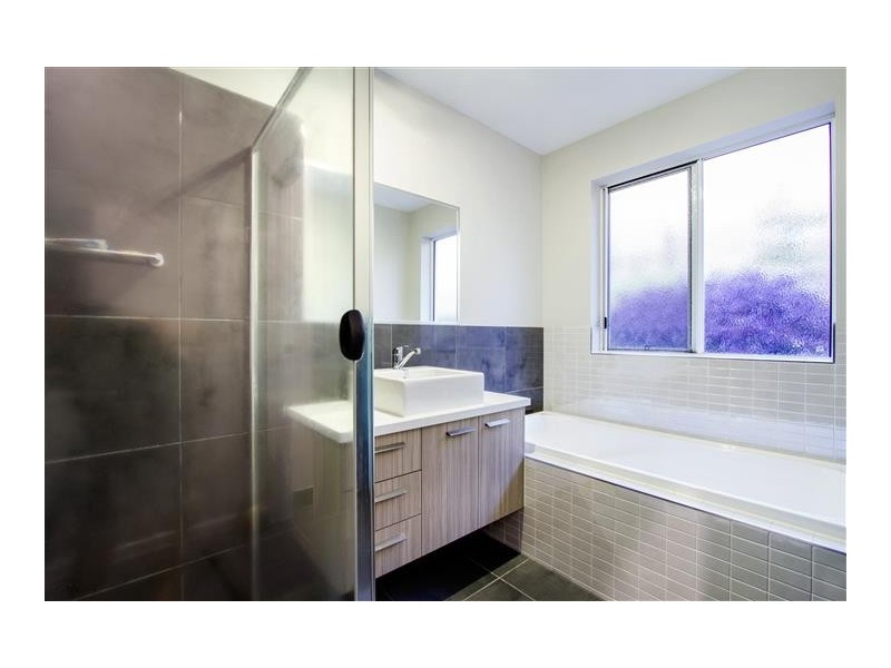 7 Pearl Street, Cannonvale QLD 4802