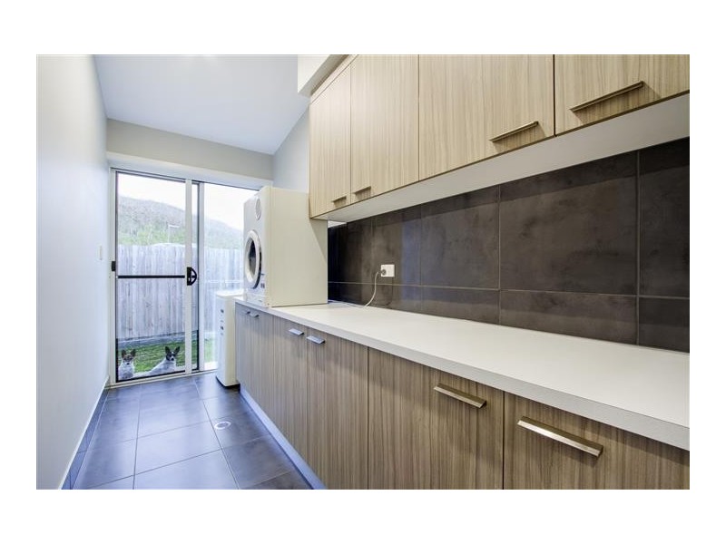 7 Pearl Street, Cannonvale QLD 4802