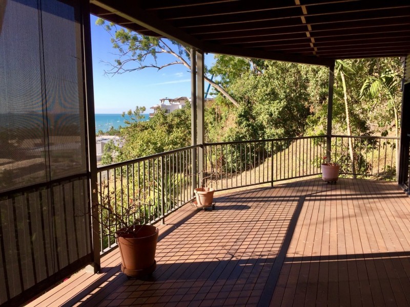 35 Stonehaven Court, Airlie Beach QLD 4802