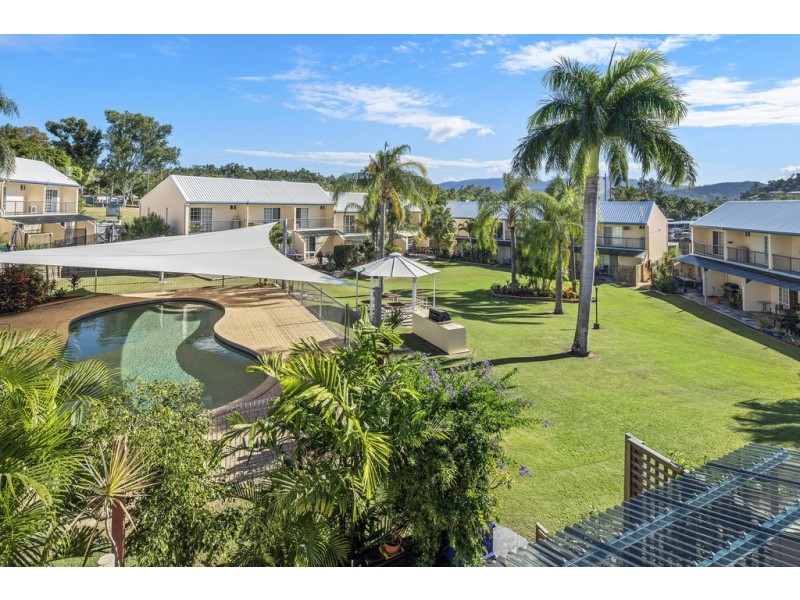 33/11 Island Drive, Cannonvale QLD 4802