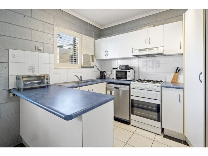 33/11 Island Drive, Cannonvale QLD 4802