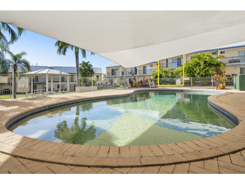 33/11 Island Drive, Cannonvale QLD 4802