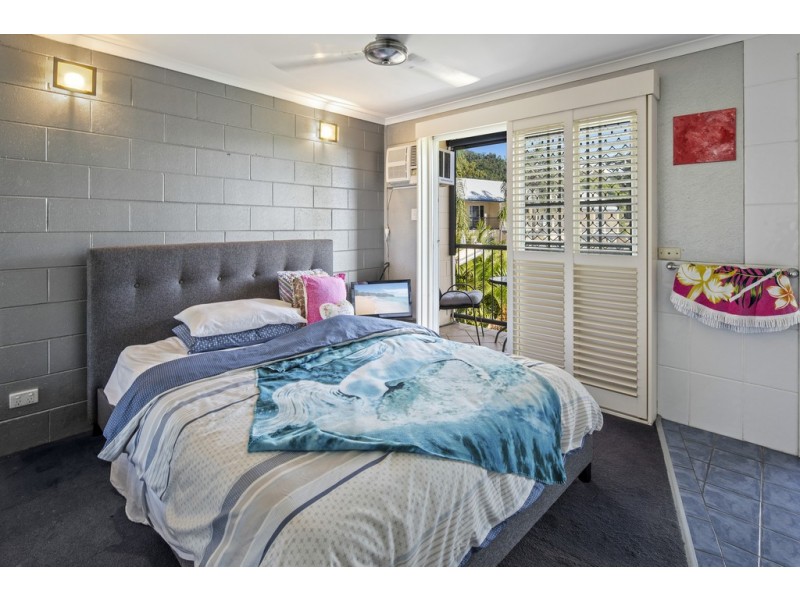 33/11 Island Drive, Cannonvale QLD 4802
