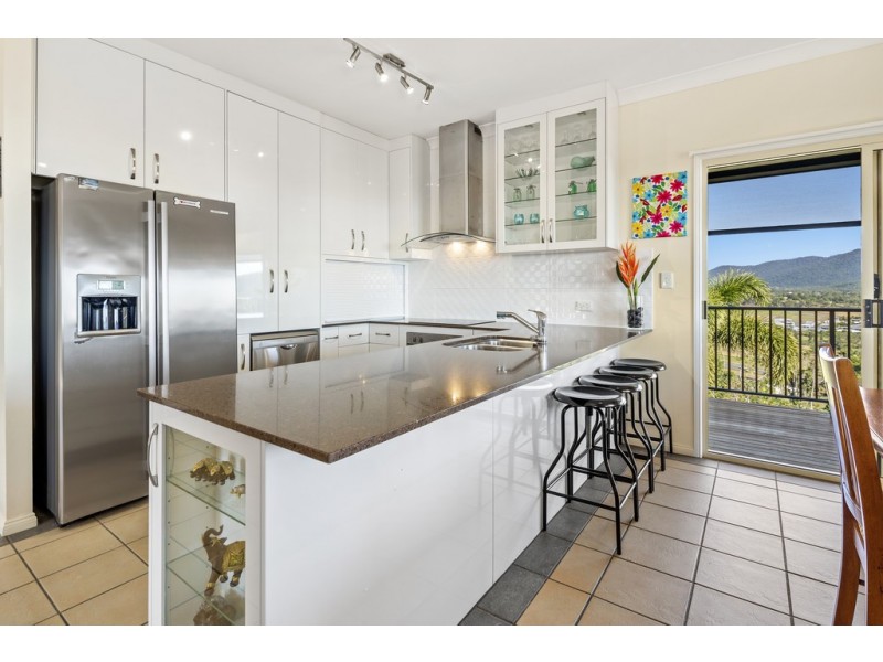 7/14 Hamilton Avenue, Cannonvale QLD 4802