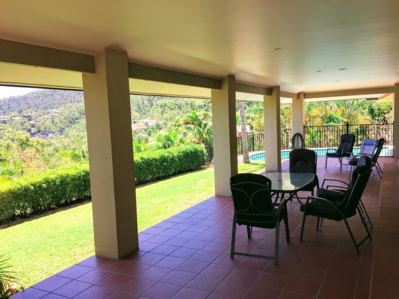 34 Parkwood Terrace, Cannonvale QLD 4802