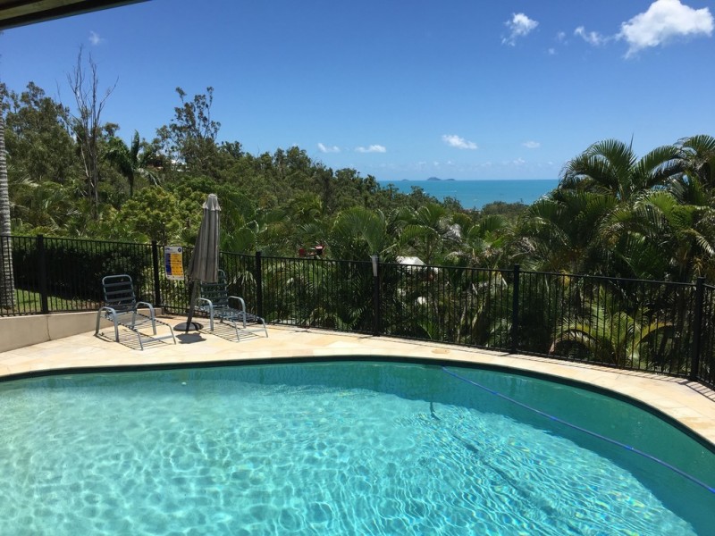 34 Parkwood Terrace, Cannonvale QLD 4802