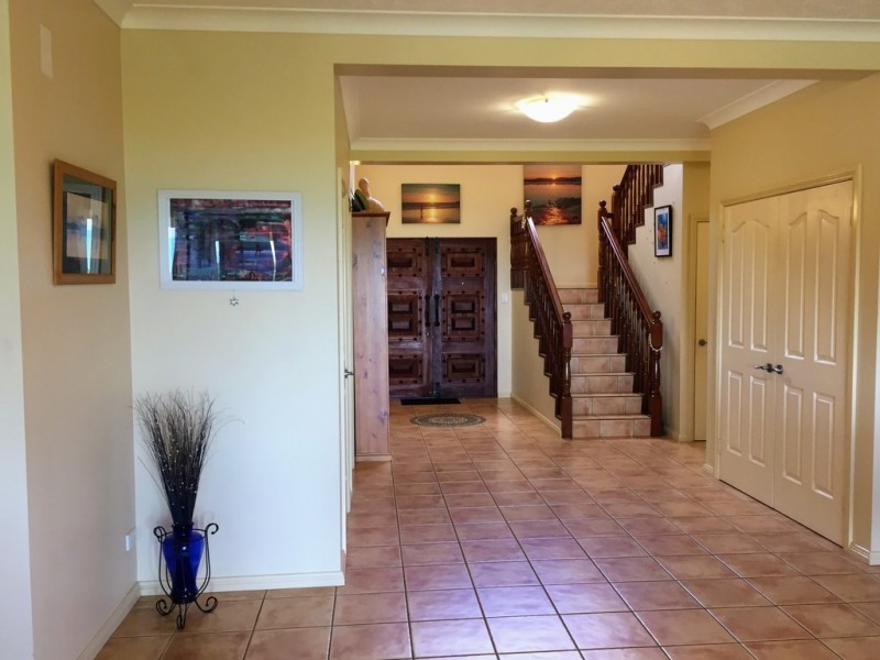 34 Parkwood Terrace, Cannonvale QLD 4802