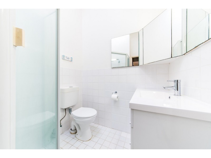 1/4 Border Drive, Cannonvale QLD 4802