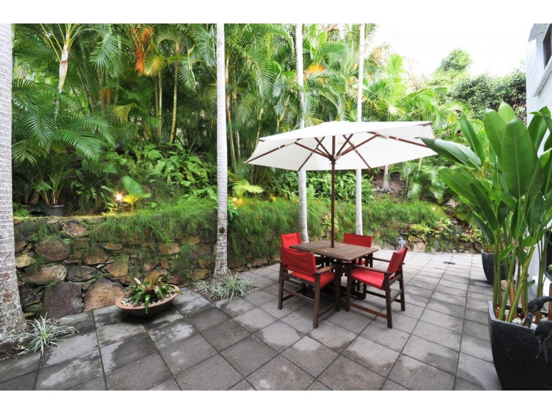 16 Harbour Avenue, Shute Harbour QLD 4802