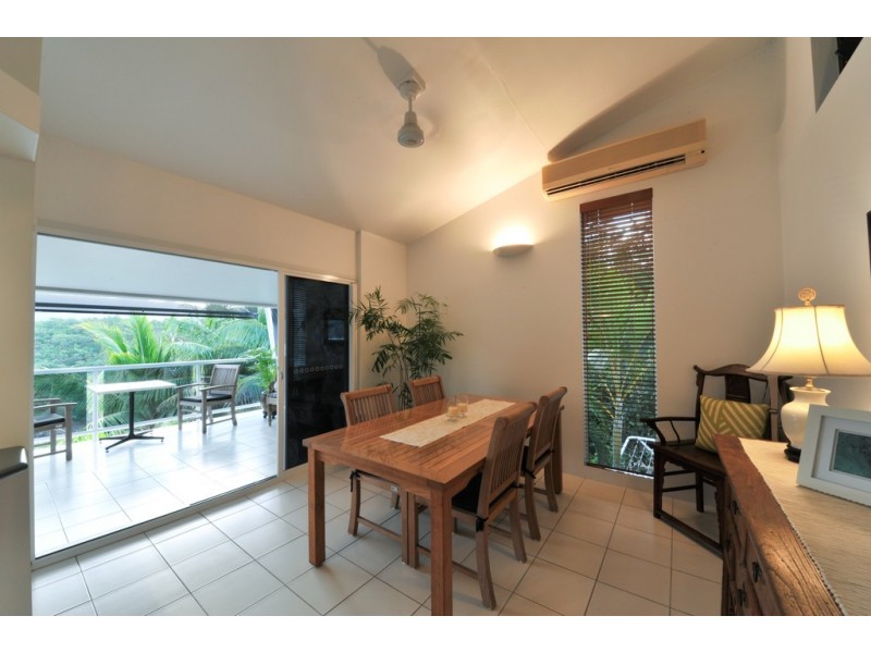 16 Harbour Avenue, Shute Harbour QLD 4802