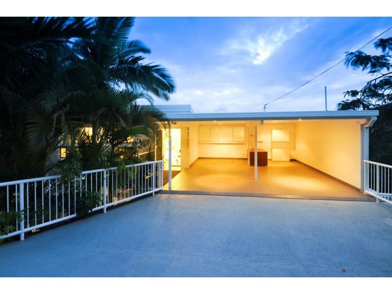 16 Harbour Avenue, Shute Harbour QLD 4802