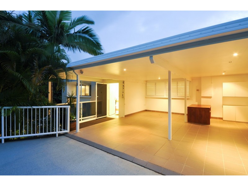 16 Harbour Avenue, Shute Harbour QLD 4802