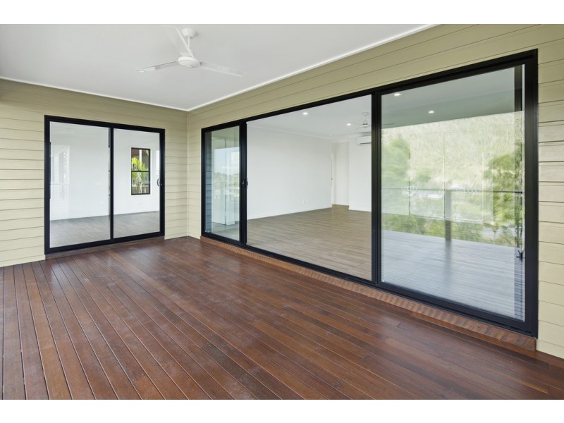 3 Scarlet Gum Crescent, Cannonvale QLD 4802