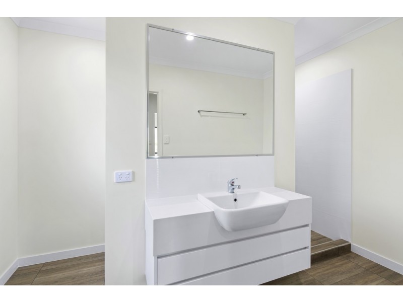 3 Scarlet Gum Crescent, Cannonvale QLD 4802