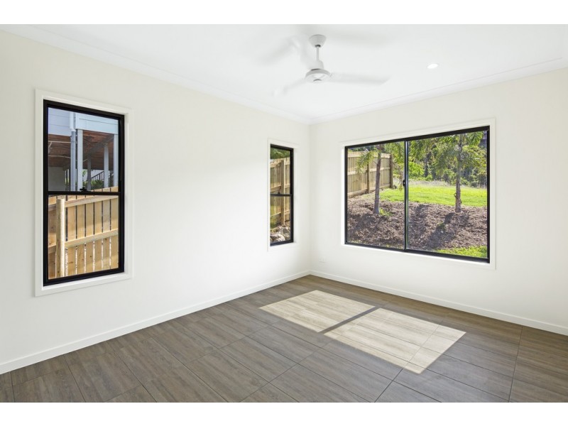 3 Scarlet Gum Crescent, Cannonvale QLD 4802