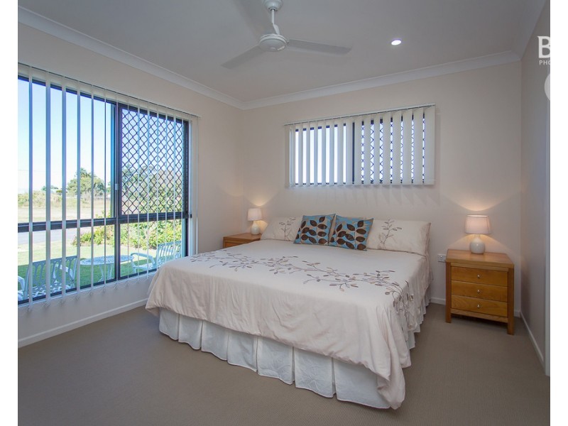 4 Allamanda Street, Proserpine QLD 4800