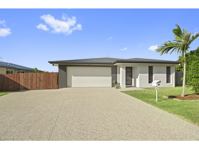 5 Flinders Court, Cannonvale QLD 4802