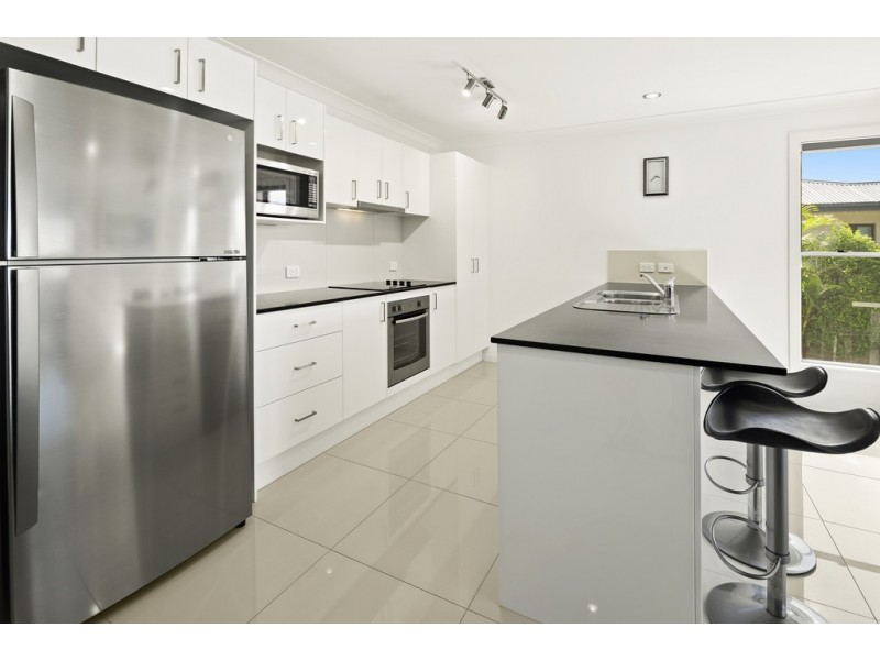 5 Flinders Court, Cannonvale QLD 4802