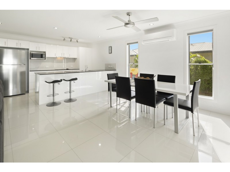 5 Flinders Court, Cannonvale QLD 4802