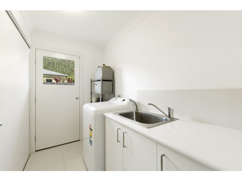 5 Flinders Court, Cannonvale QLD 4802