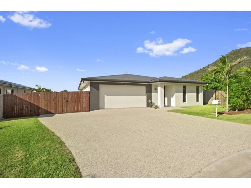 5 Flinders Court, Cannonvale QLD 4802
