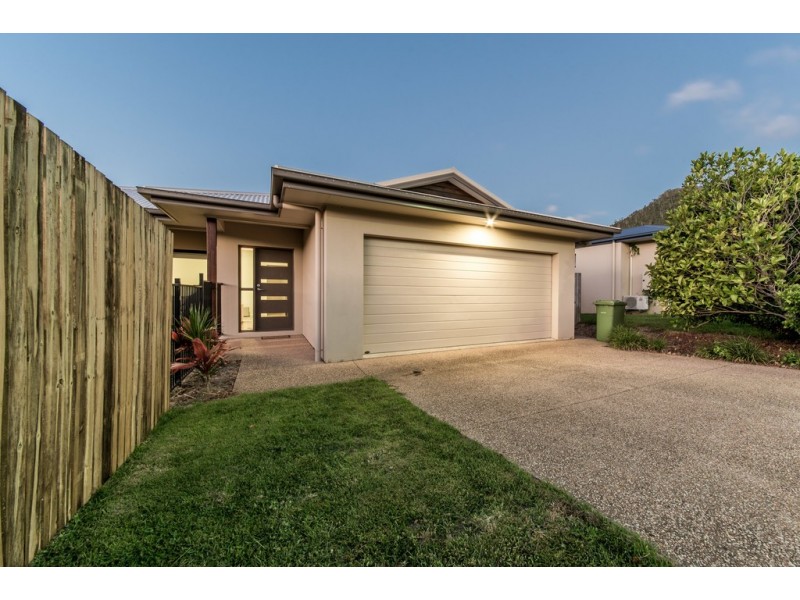 1 Flinders Court, Cannonvale QLD 4802