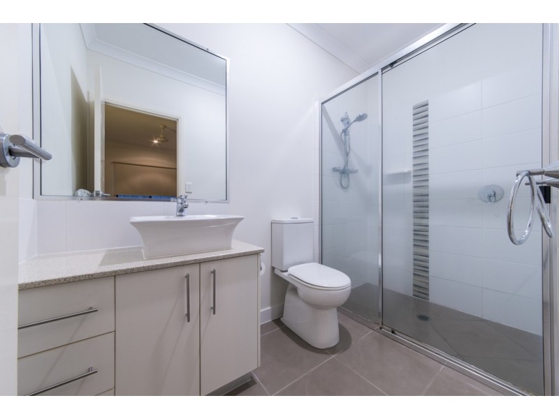 1 Flinders Court, Cannonvale QLD 4802