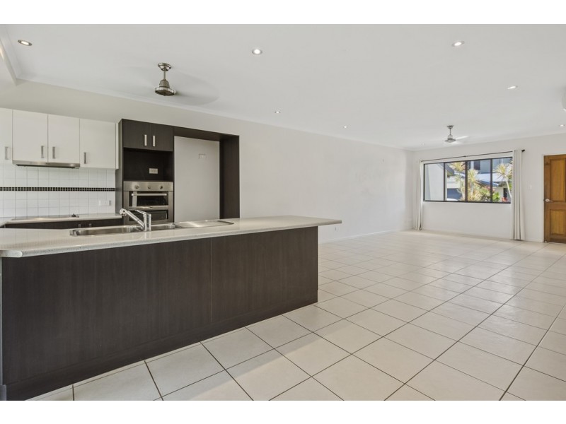 19/25 Abell Road, Cannonvale QLD 4802