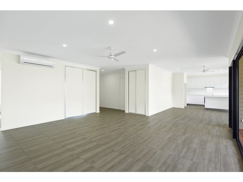 3 Scarlet Gum Crescent, Cannonvale QLD 4802