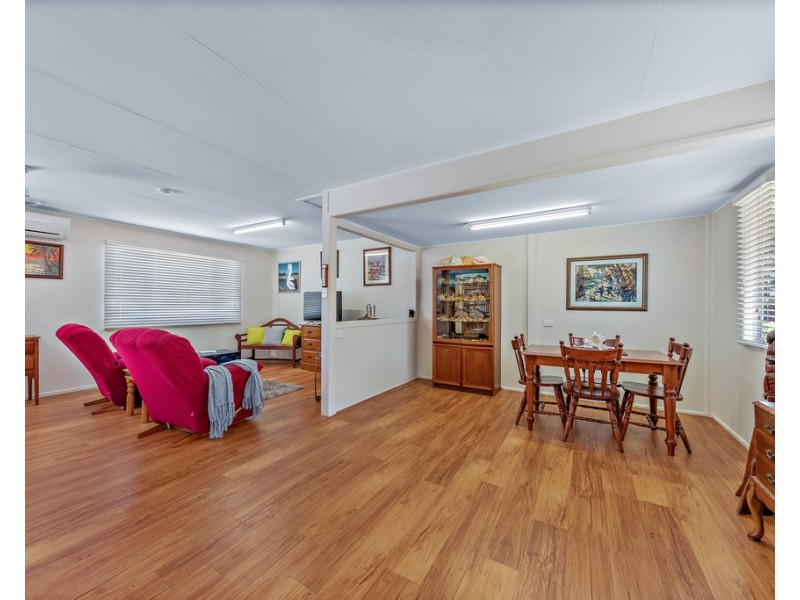 6 Hall Drive, Wilson Beach QLD 4800