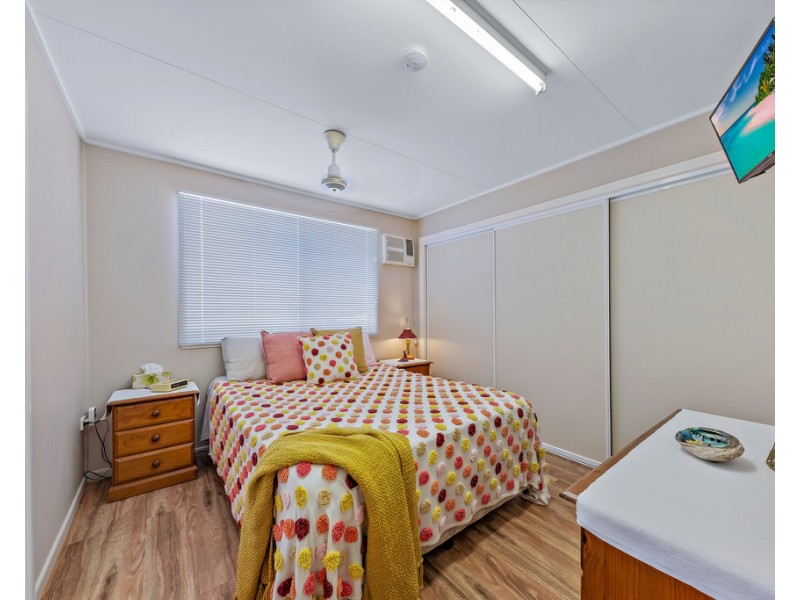 6 Hall Drive, Wilson Beach QLD 4800
