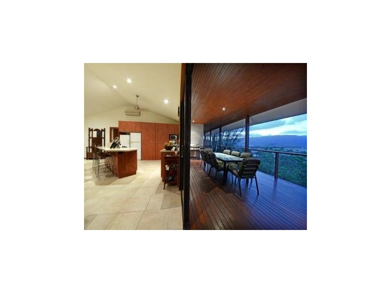 132 Stanley Drive, Cannon Valley QLD 4800