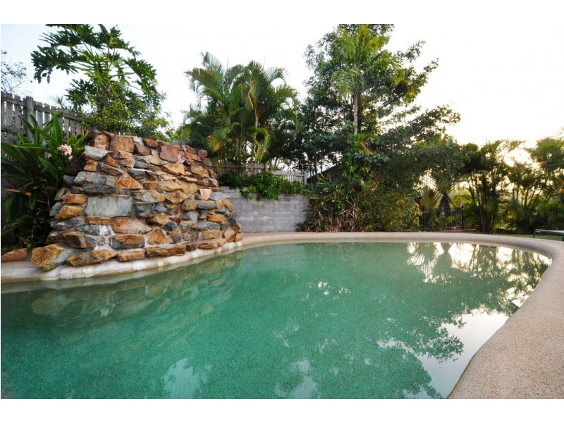 13/20 Island Drive, Cannonvale QLD 4802