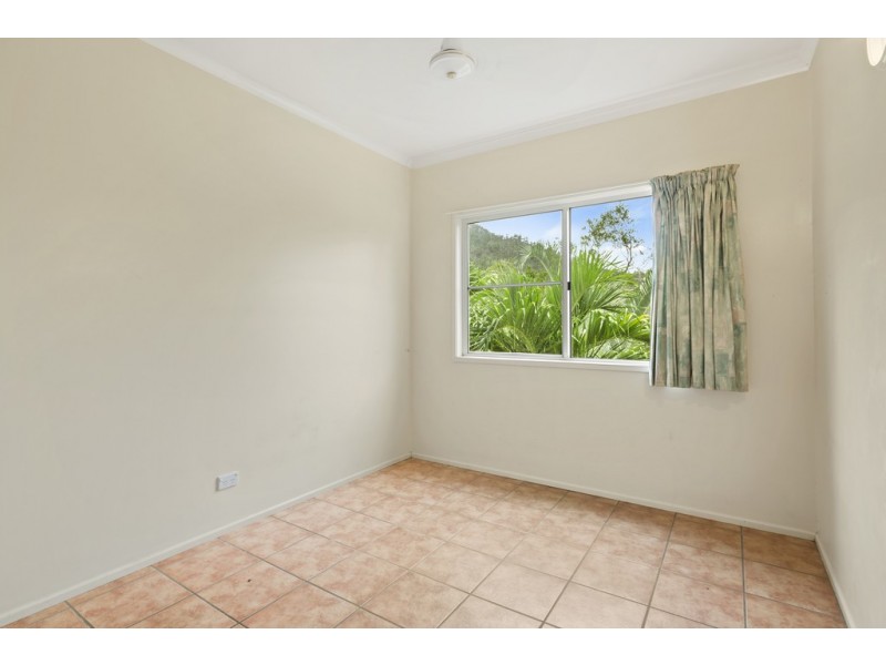 13/20 Island Drive, Cannonvale QLD 4802