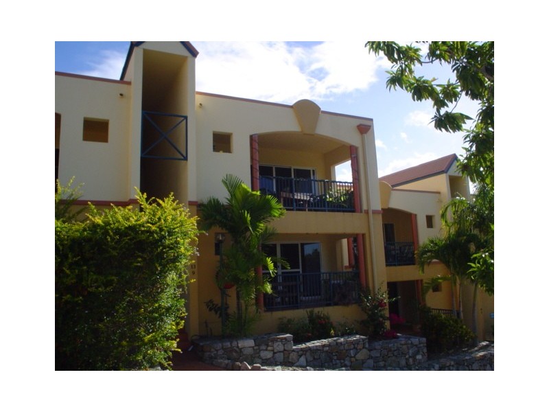 13/20 Island Drive, Cannonvale QLD 4802