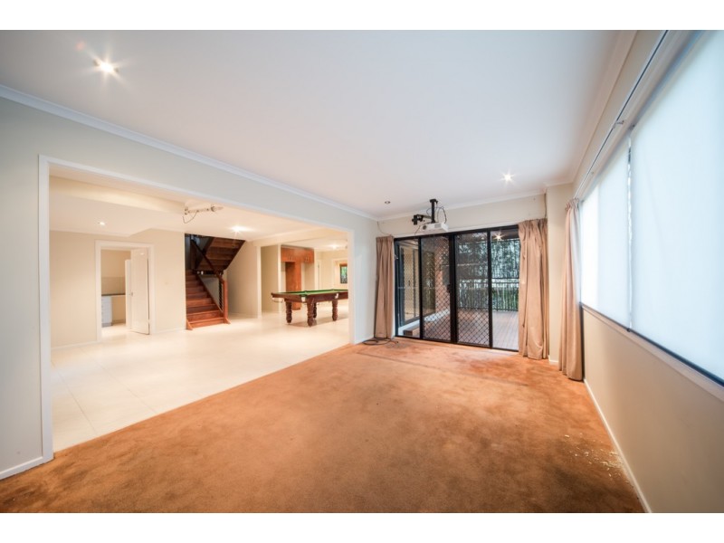 24 Macona Crescent, Cannonvale QLD 4802