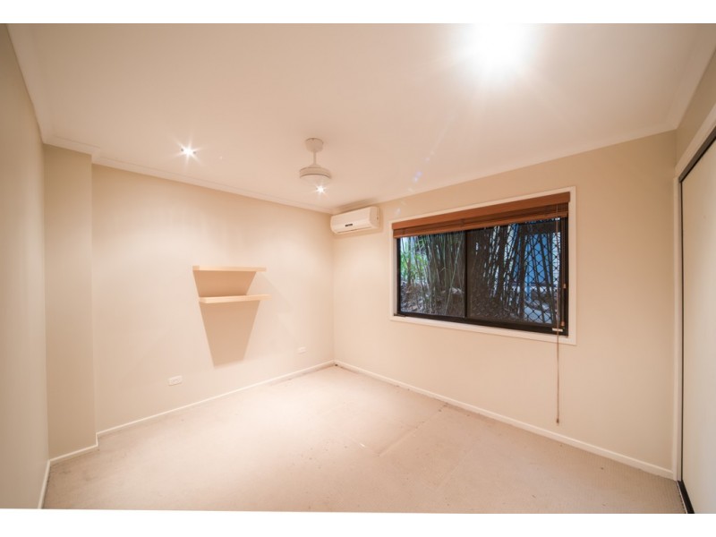 24 Macona Crescent, Cannonvale QLD 4802