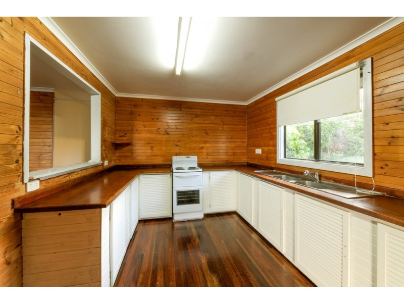 4 Grace Avenue, Cannonvale QLD 4802