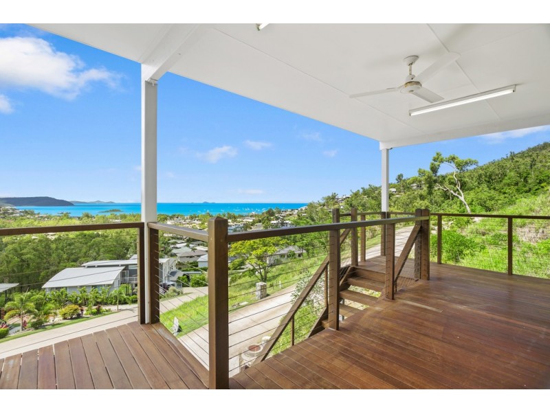 20 Yachtsmans Parade, Cannonvale QLD 4802