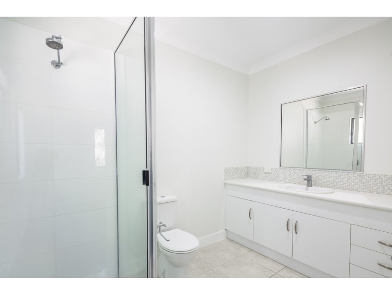 20 Yachtsmans Parade, Cannonvale QLD 4802