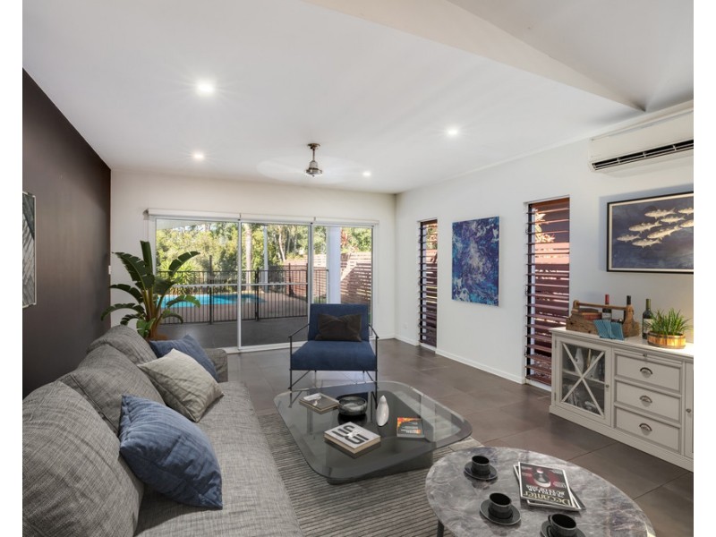 8 Waite Creek Court, Cannonvale QLD 4802