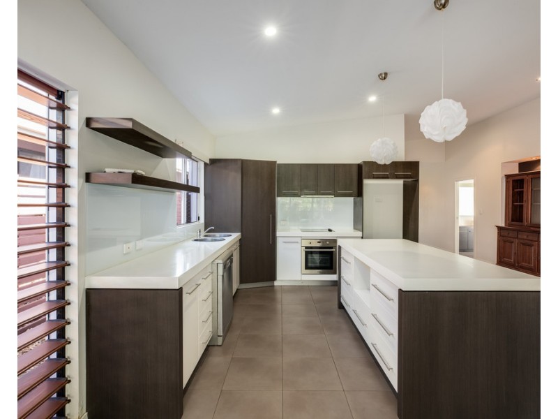 8 Waite Creek Court, Cannonvale QLD 4802