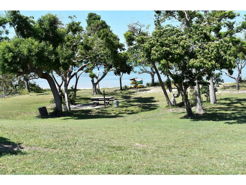 30 Gloucester Avenue, Hideaway Bay QLD 4800
