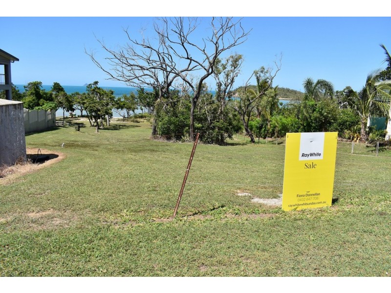 30 Gloucester Avenue, Hideaway Bay QLD 4800